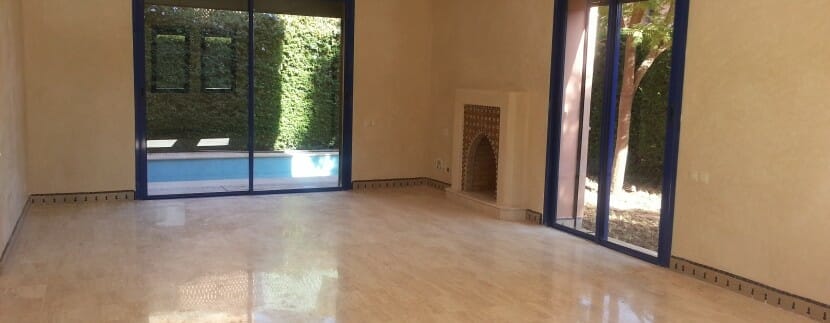 Villa vide sur la route de casa marrakech (2)