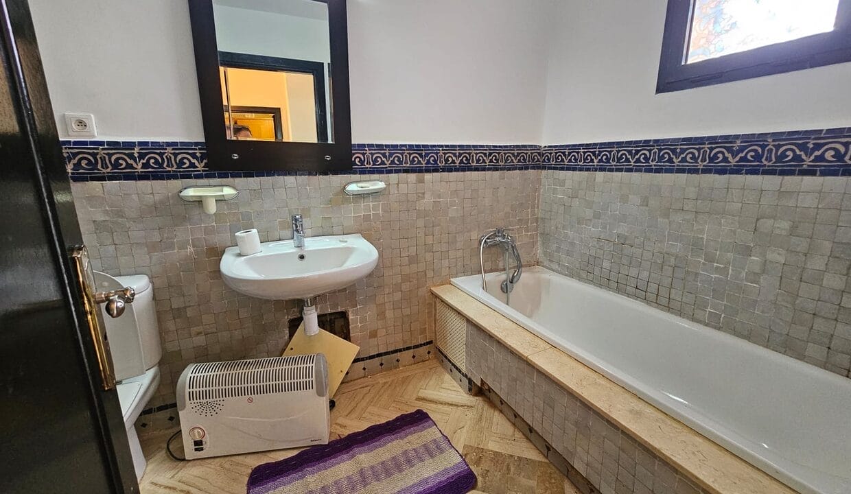 a7de0551-9deb-4a20-bab5-c9eadabbf5cb