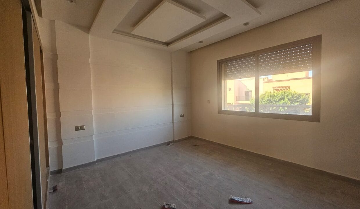 PHOTO-2025-11-25-11-33-37